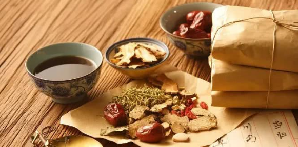 中醫療法治療老年病的優勢